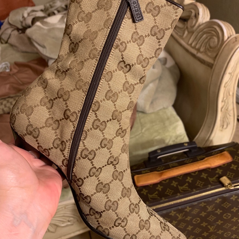 Meet your Posher, Karen